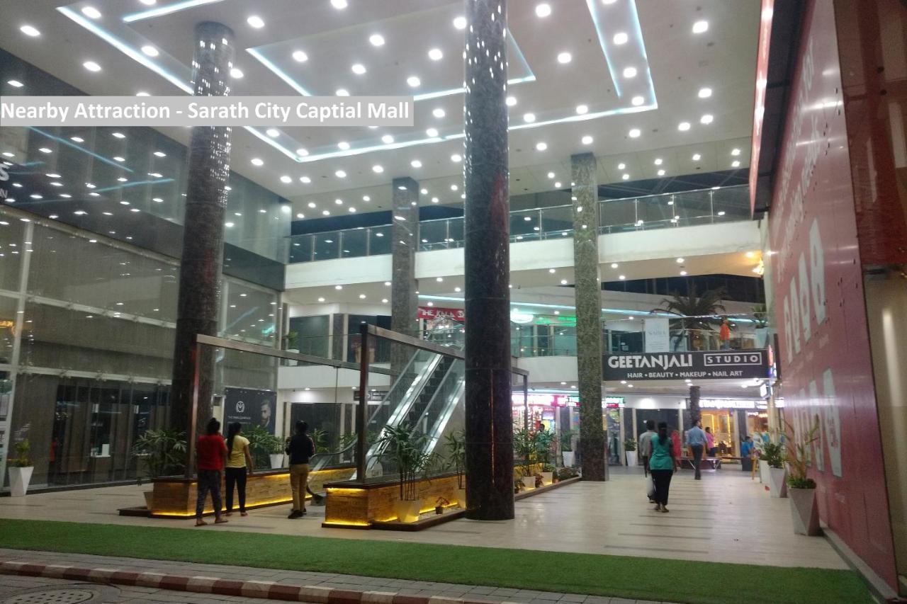 حيدر أباد Vaccinated Staff - Oyo 11400 The Down Town Suites المظهر الخارجي الصورة